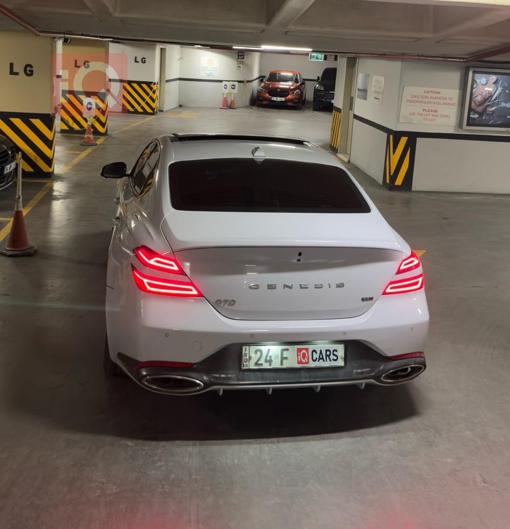 Genesis G70